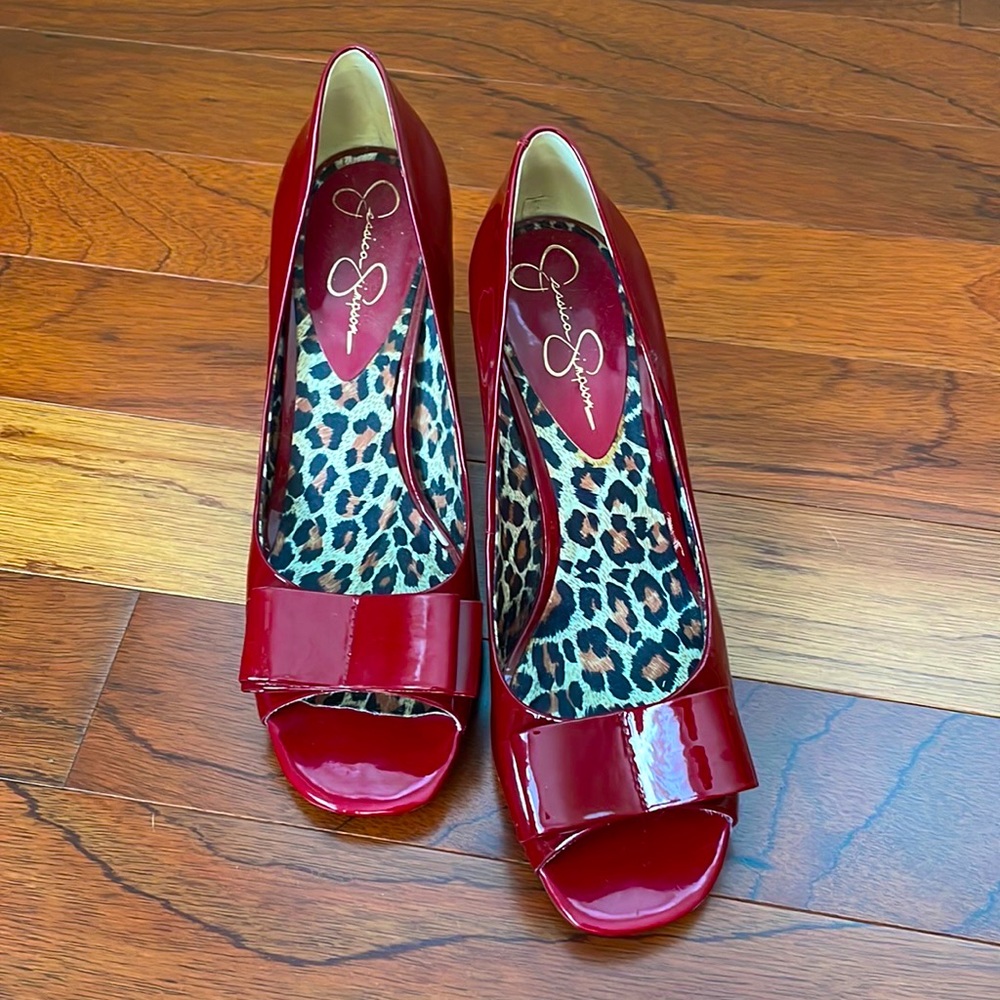 🔥🔥Jessica Simpson Patent Bow Heel🔥🔥